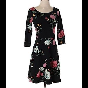 Old Navy Black Floral Ponte Fit & Flare Dress - L